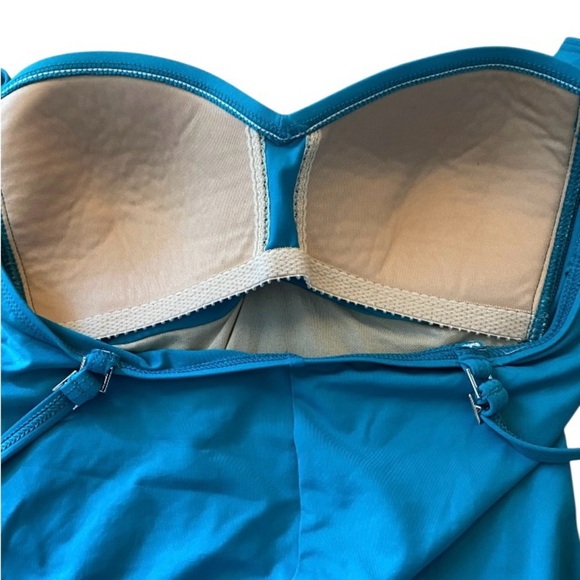 La Blanca Island Goddess Shirred Twist Turquoise One Piece Swimsuit sz 6 - Picture 5 of 9